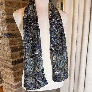 Elegant Paisley Scarf in Blue and Black